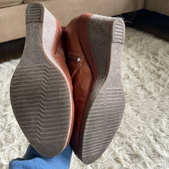 Mizz Mooz Baron wedge booties - Picture 3 of 4